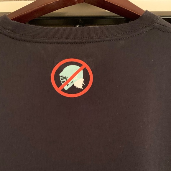 Under Armour T-Shirt - Picture 4 of 6